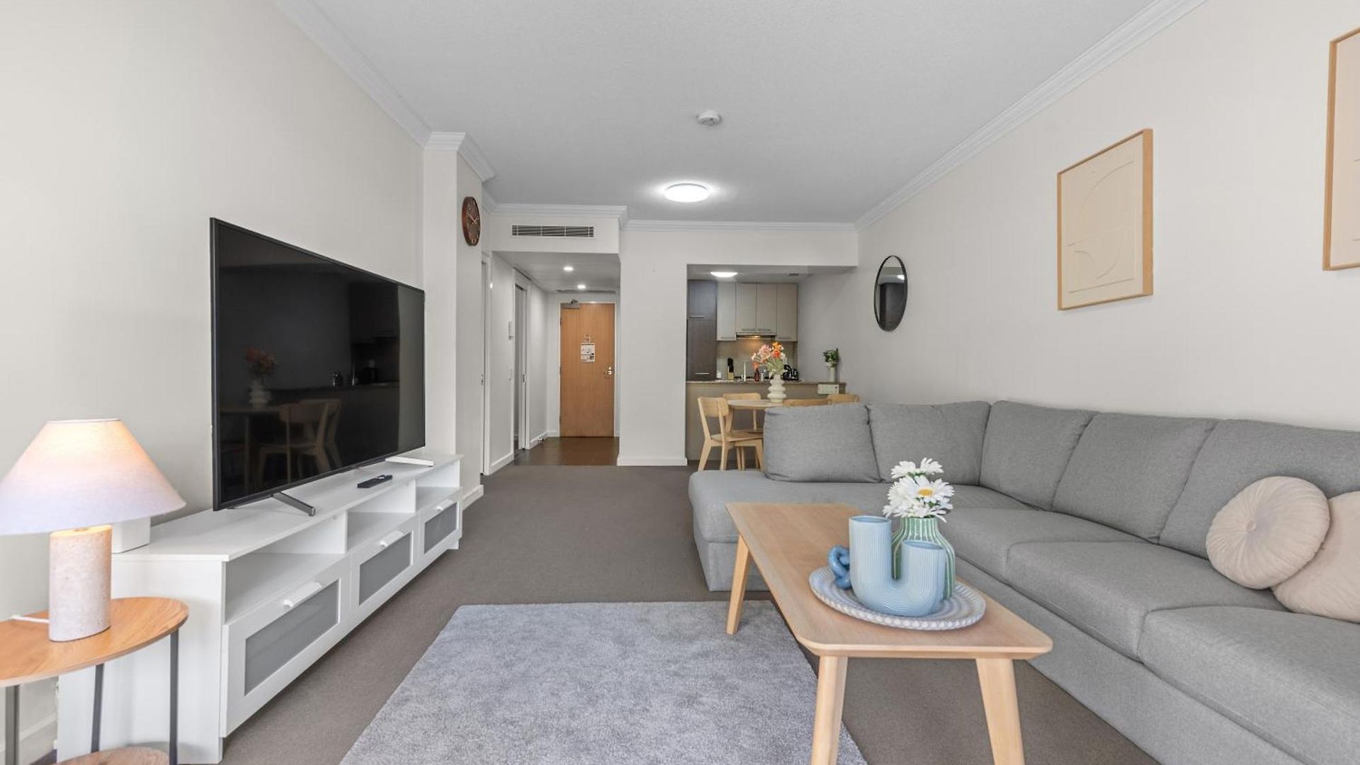 Leafy And Quiet 2br - Close To Hospital With Parking Apartment