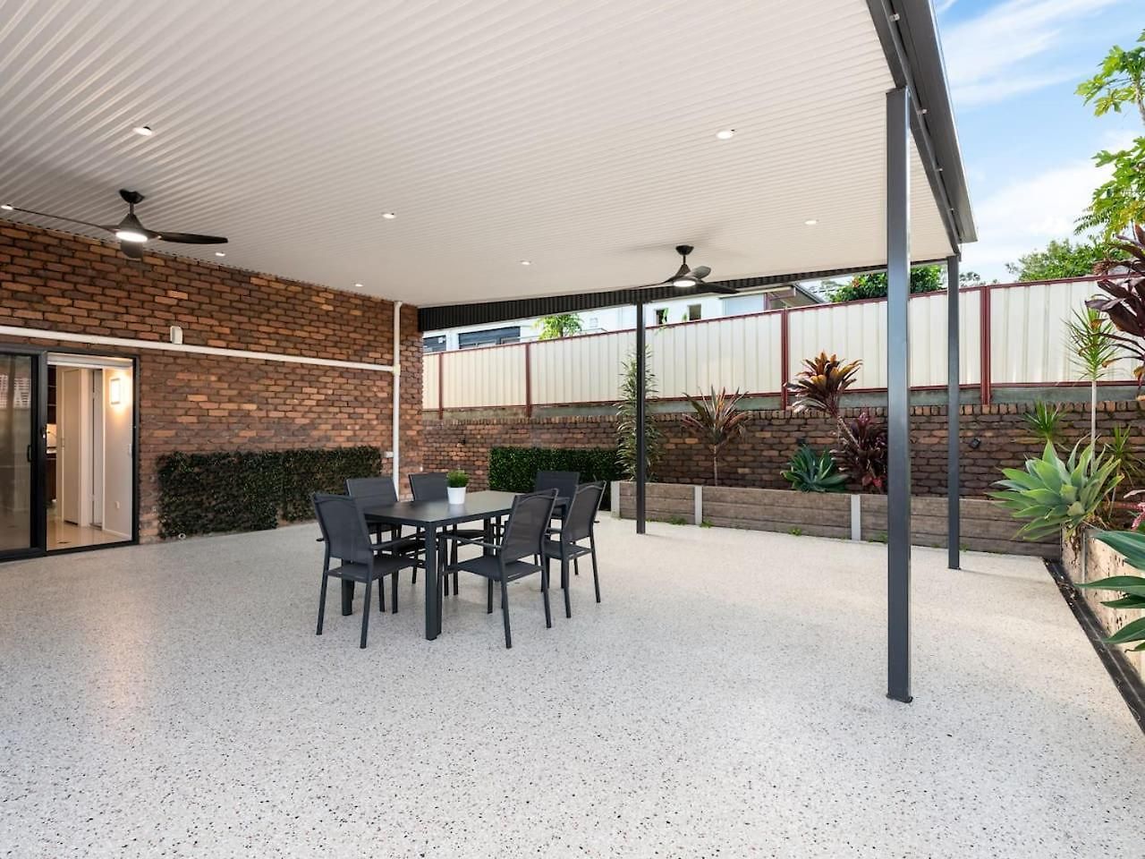 Holiday home Sunnybank Hills Retreat 6 Beds Near Market Square *