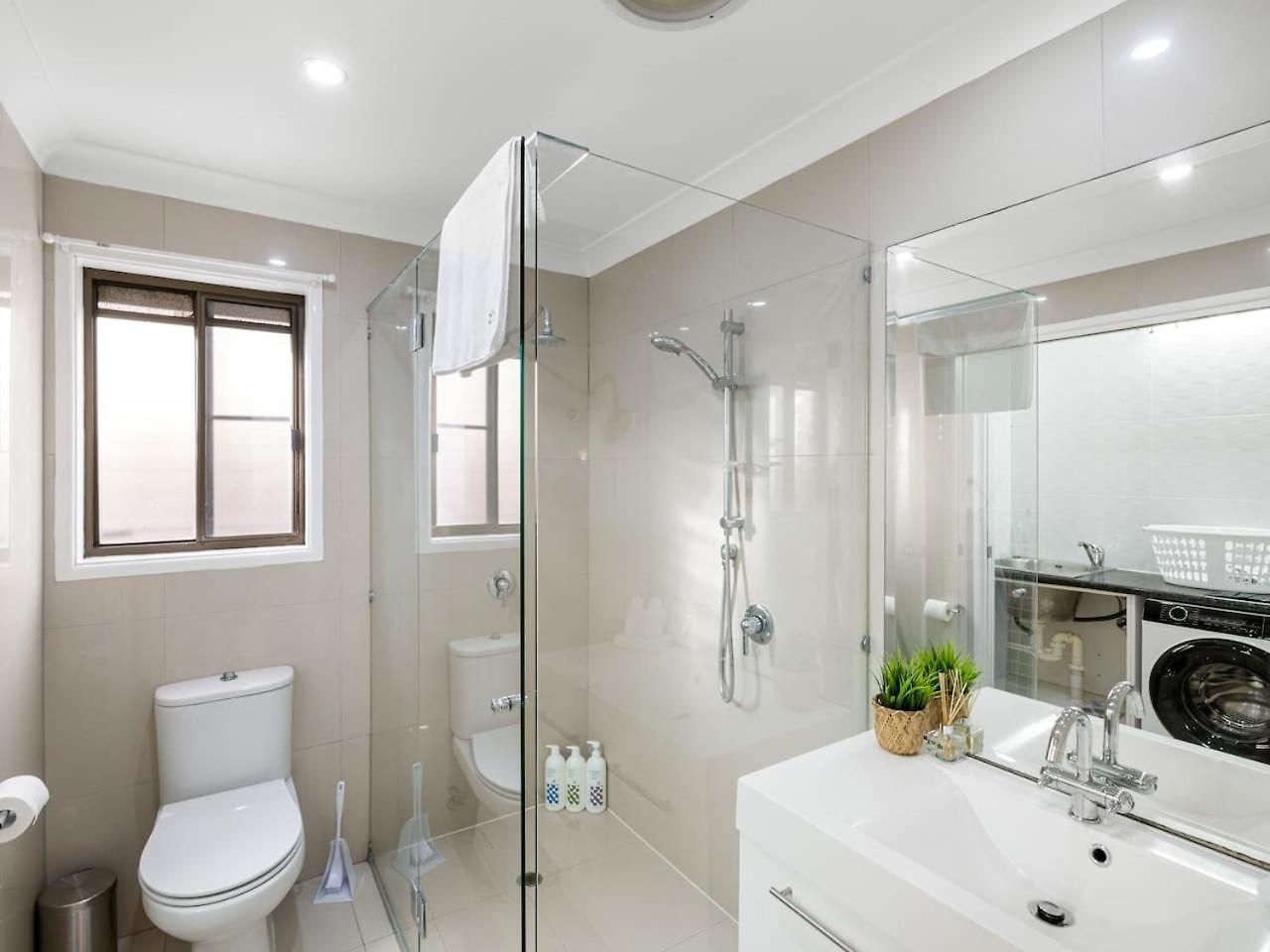 Sunnybank Hills Retreat 6 Beds Near Market Square Holiday home Brisbane