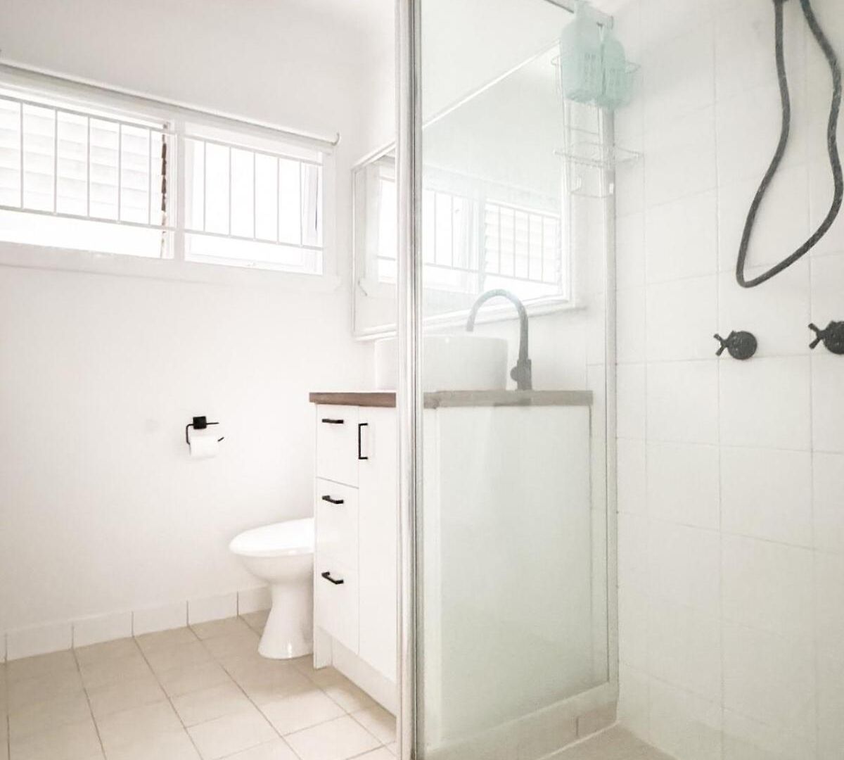 Limone - 2br - Sleeps 6 - Cbd And Free Parking *