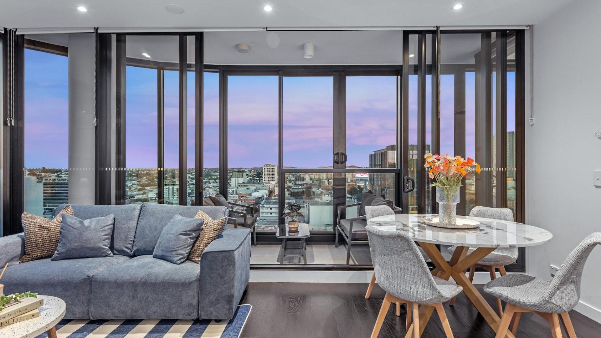 Apartment Views 2br With Infinity Pool, Gym And Parking