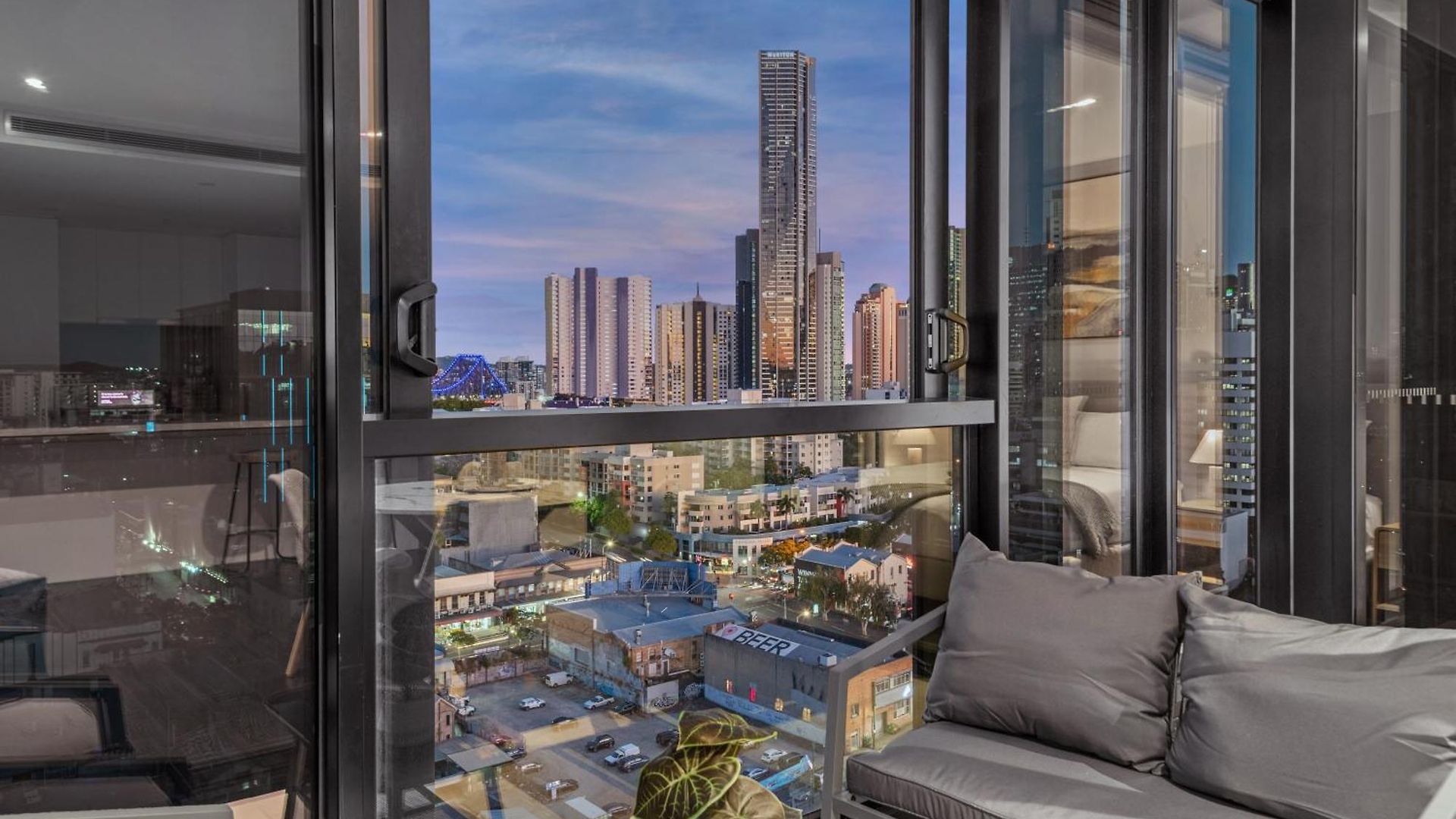 Views 2br With Infinity Pool, Gym And Parking *