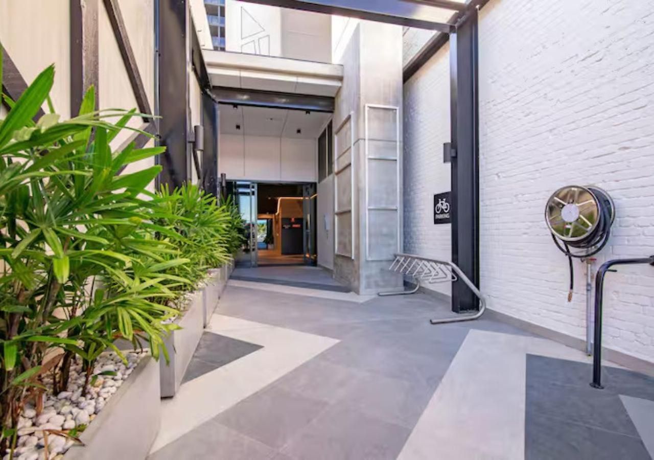 Apartment Comfy 1 Bedroom With Wifi And Parking