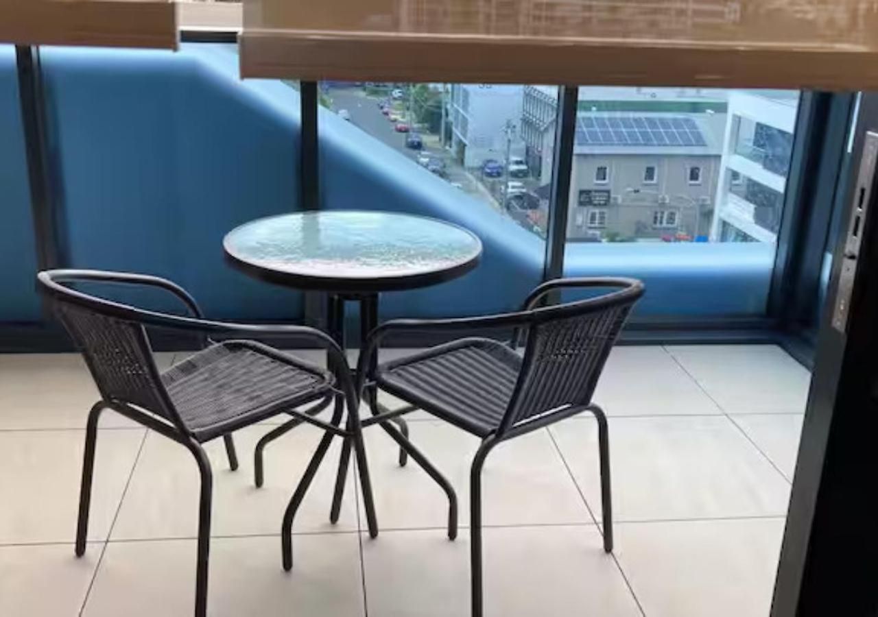 Apartment Comfy 1 Bedroom With Wifi And Parking *