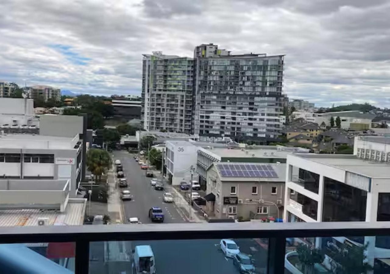 Comfy 1 Bedroom With Wifi And Parking * Brisbane