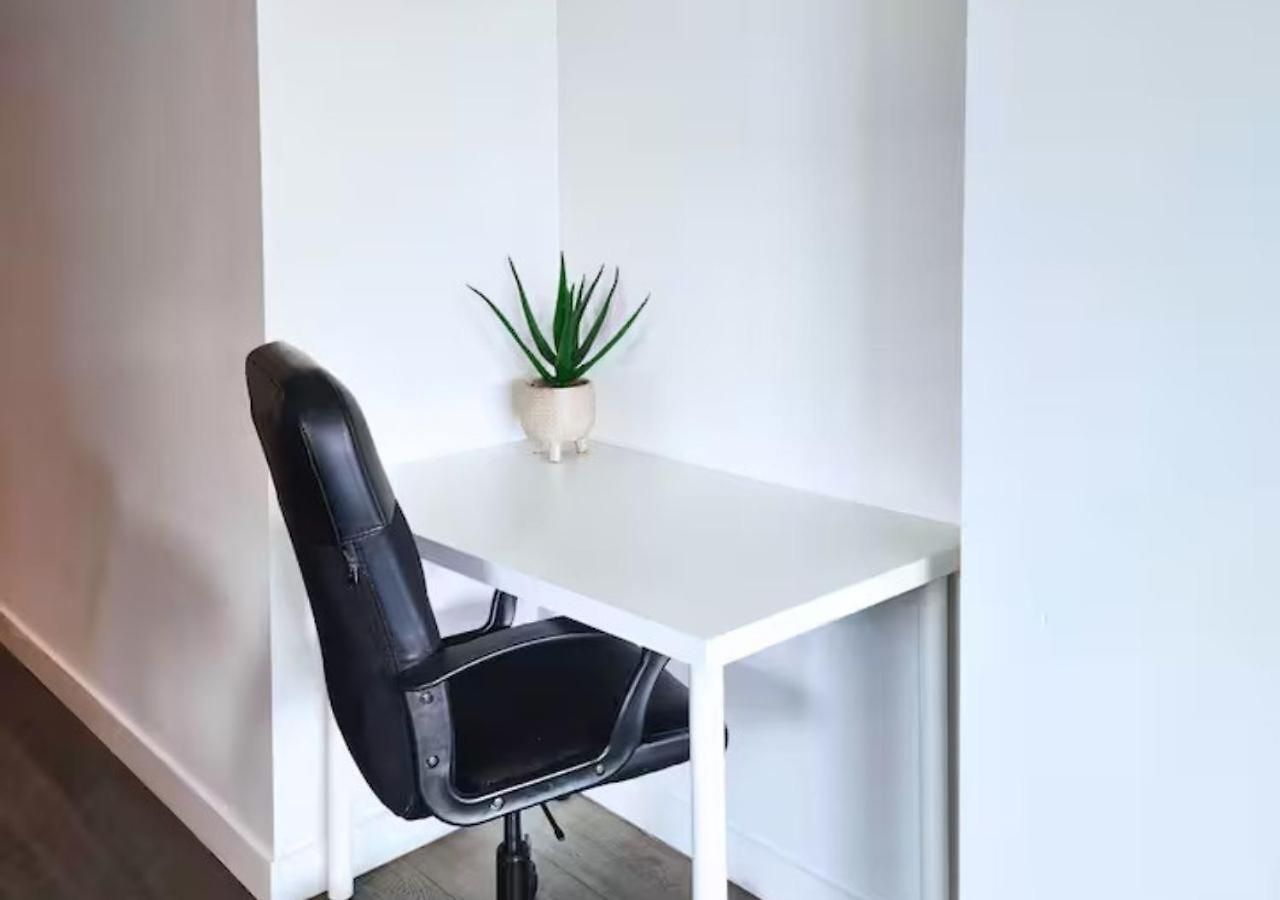 Comfy 1 Bedroom With Wifi And Parking * Brisbane