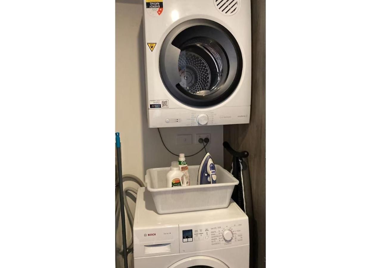 Apartment Comfy 1 Bedroom With Wifi And Parking *