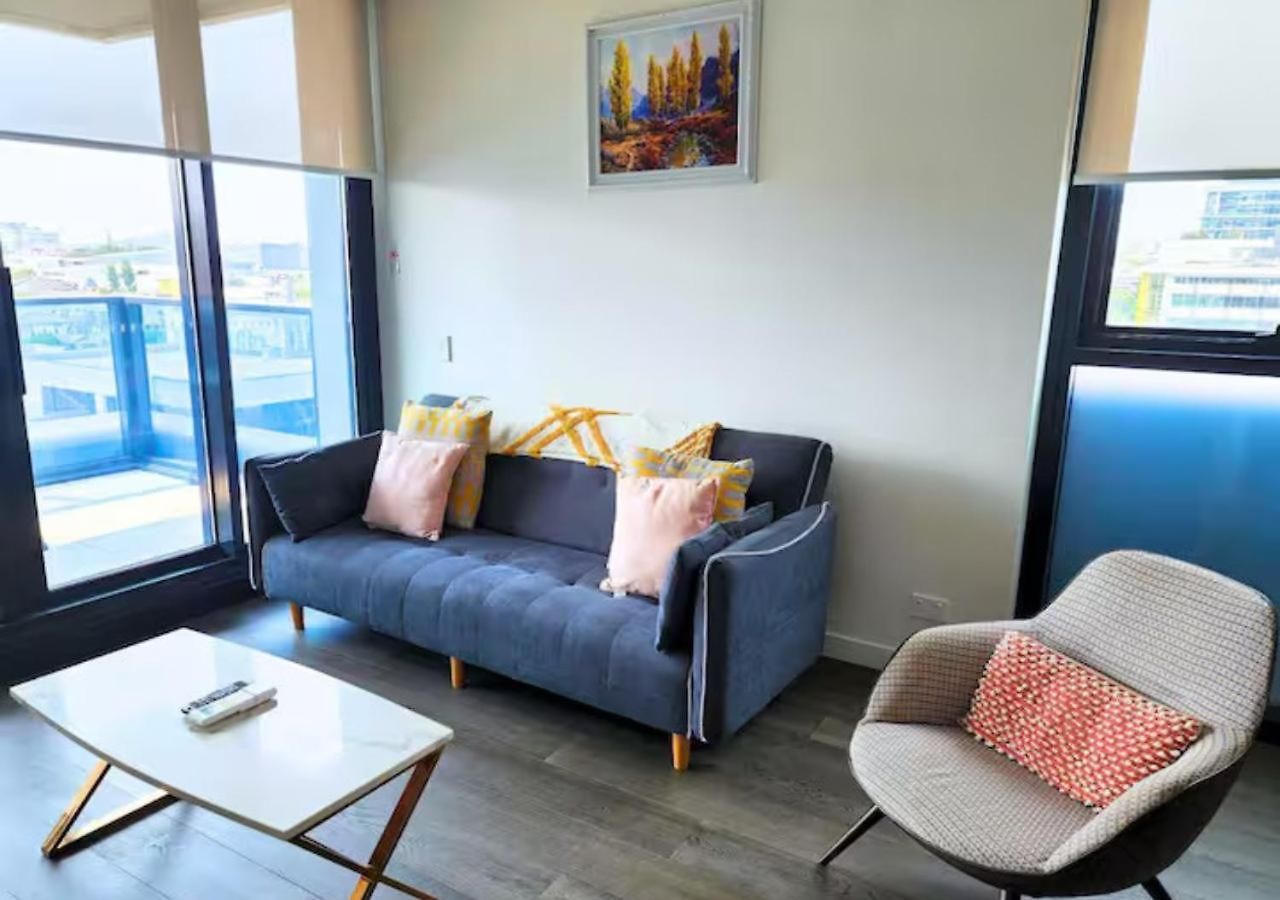 Comfy 1 Bedroom With Wifi And Parking *