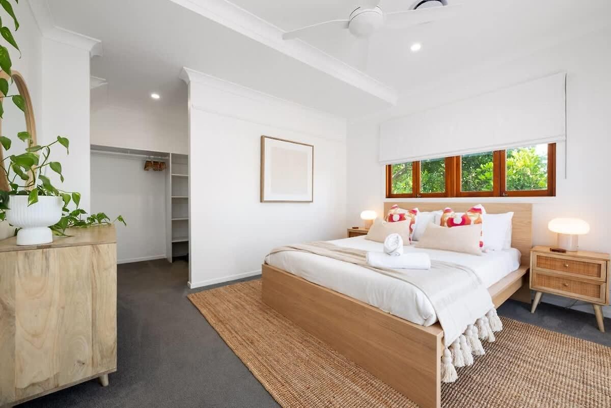 Inner Townhouse *