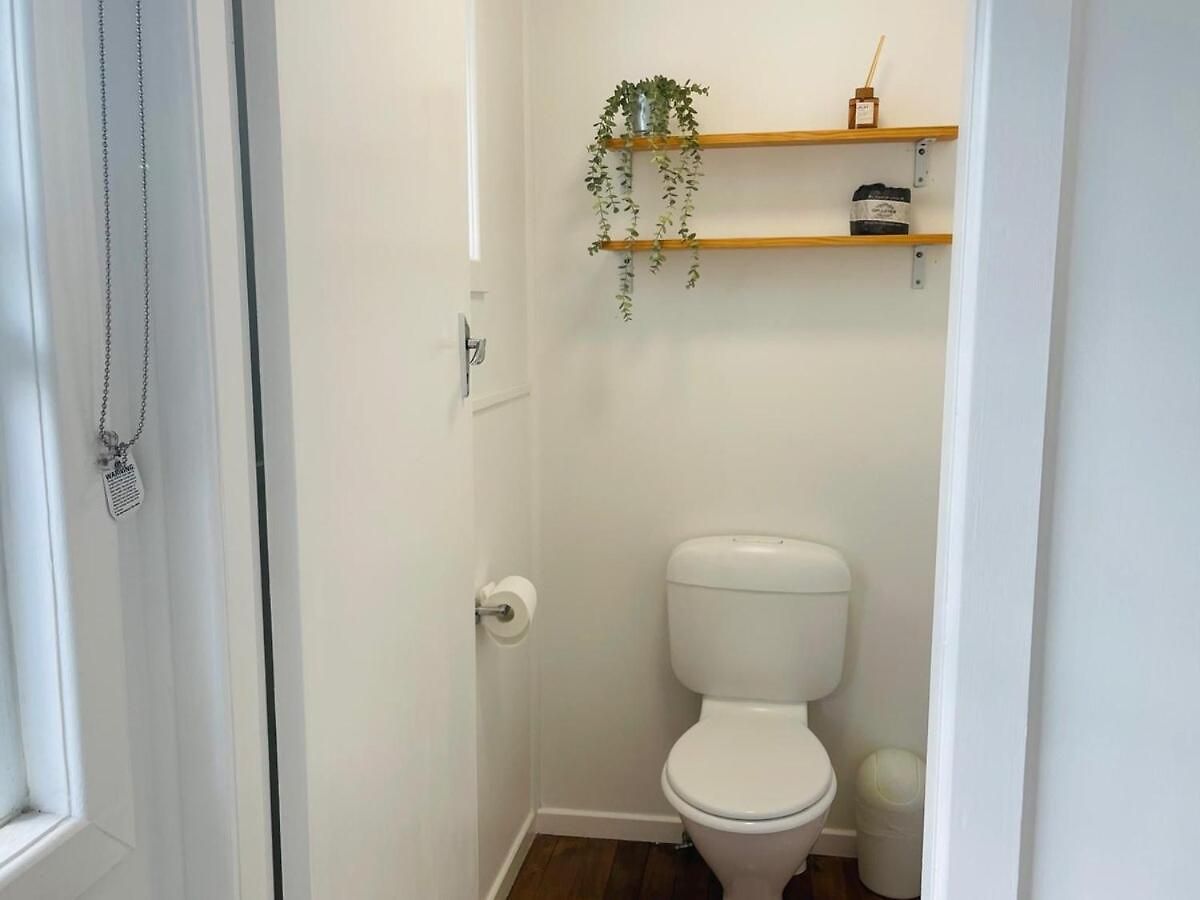 Holiday home Cozy 4br Close To Schools & Shops&lookout *