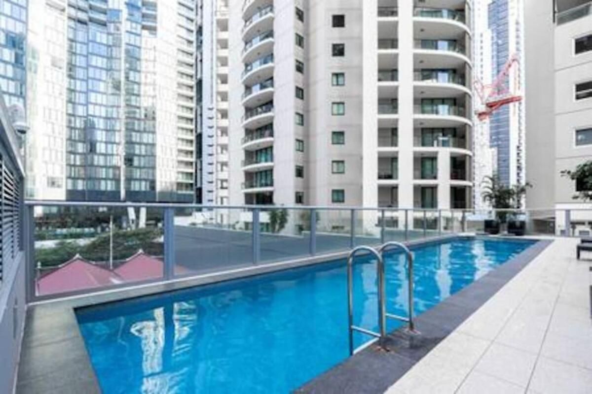 Chic Living 1b1b Shared Pool Bbq Gym C31 Apartment Brisbane