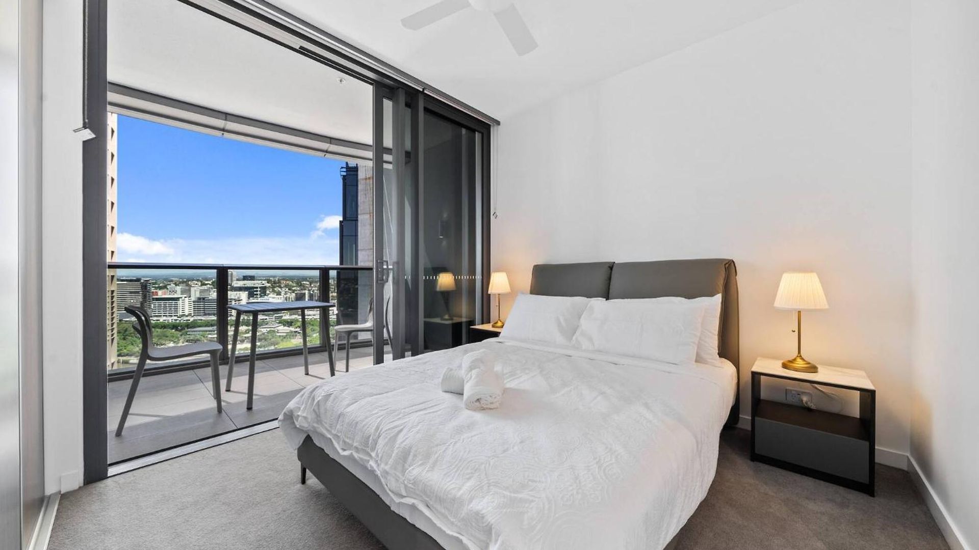 Lv 20 Private Luxury On Queens Wharf Apartment Brisbane