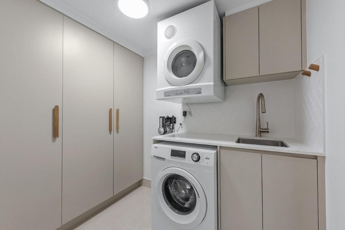 Skyline Stunner 3bed-2bath-1car-views - Cbd *