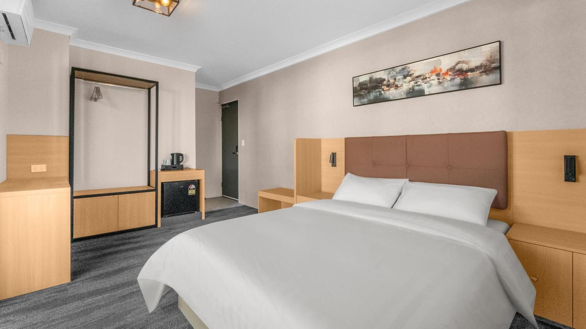 Hotel Spring Hill 3*