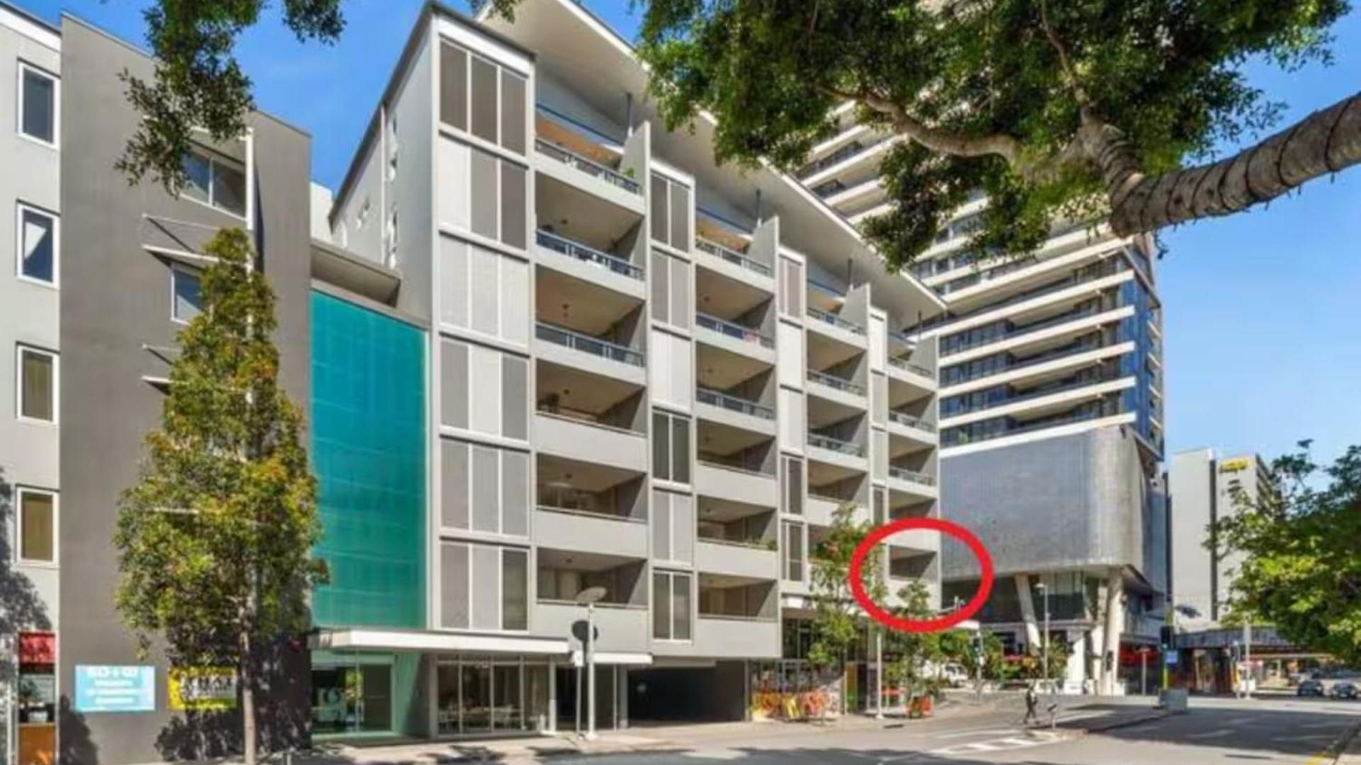 Wild Luxe Front Escape- 1 Min Walk Southbank Apartment *