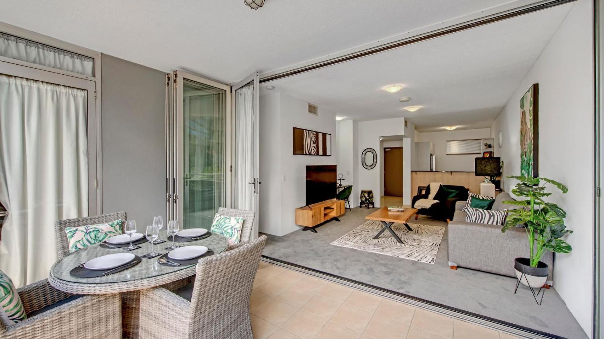 Wild Luxe Front Escape- 1 Min Walk Southbank *