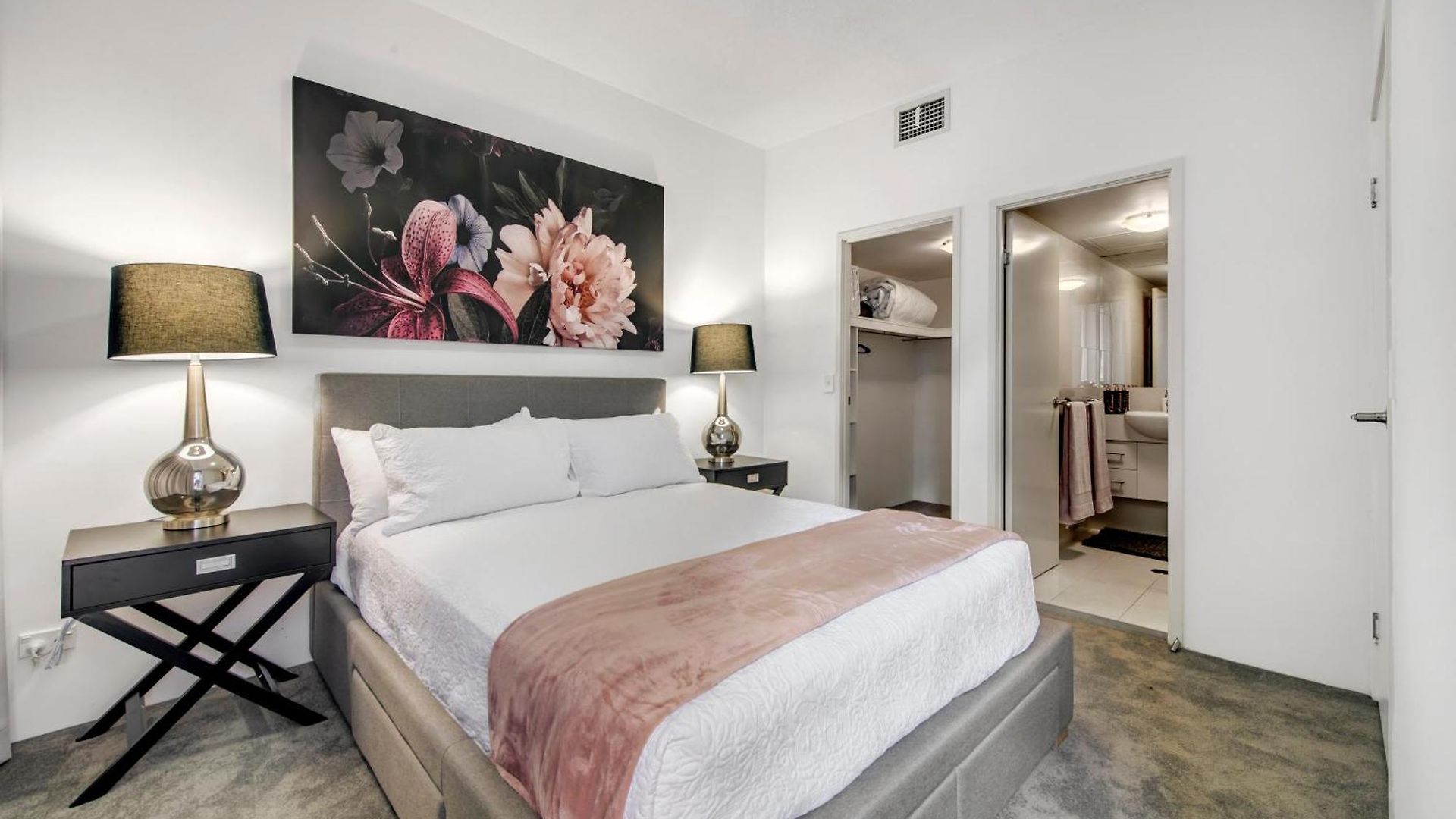 Apartment Wild Luxe Front Escape- 1 Min Walk Southbank *