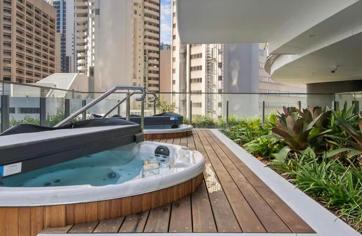 Luxury At Queens Wharf Tower Homestay