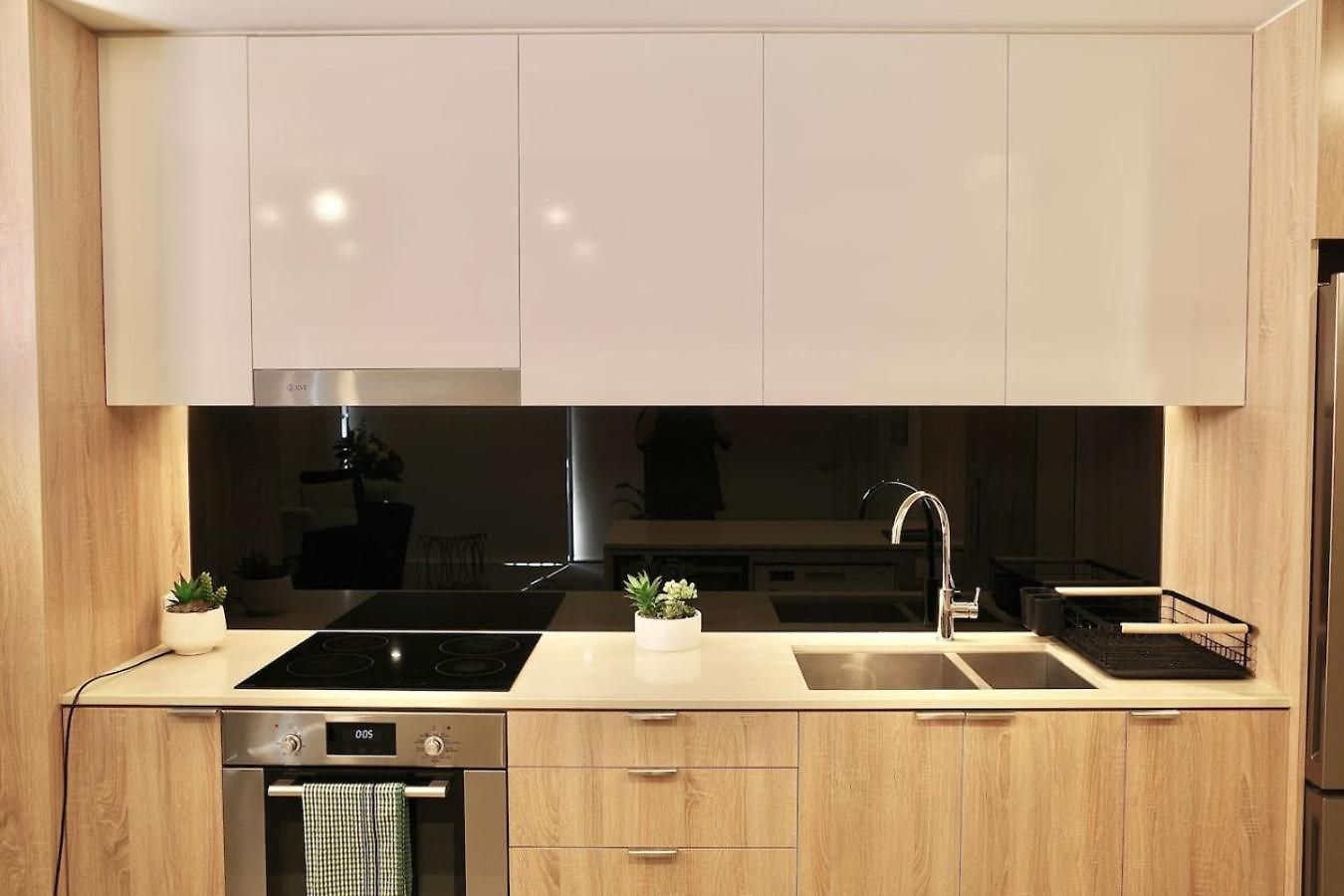 1 Bedroom With Stunning Views Heart Of Apartment Brisbane