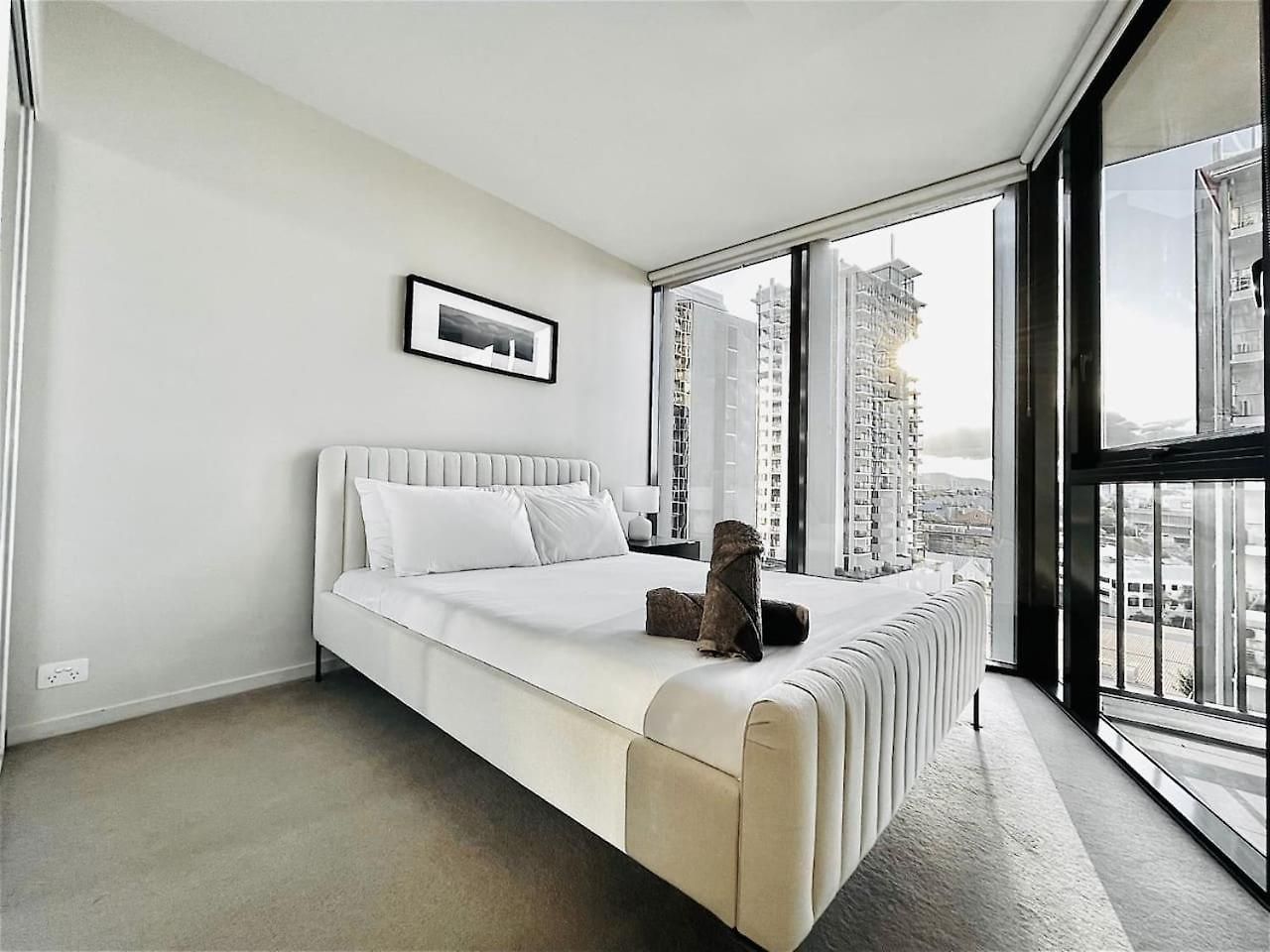 1 Bedroom With Stunning Views Heart Of Brisbane