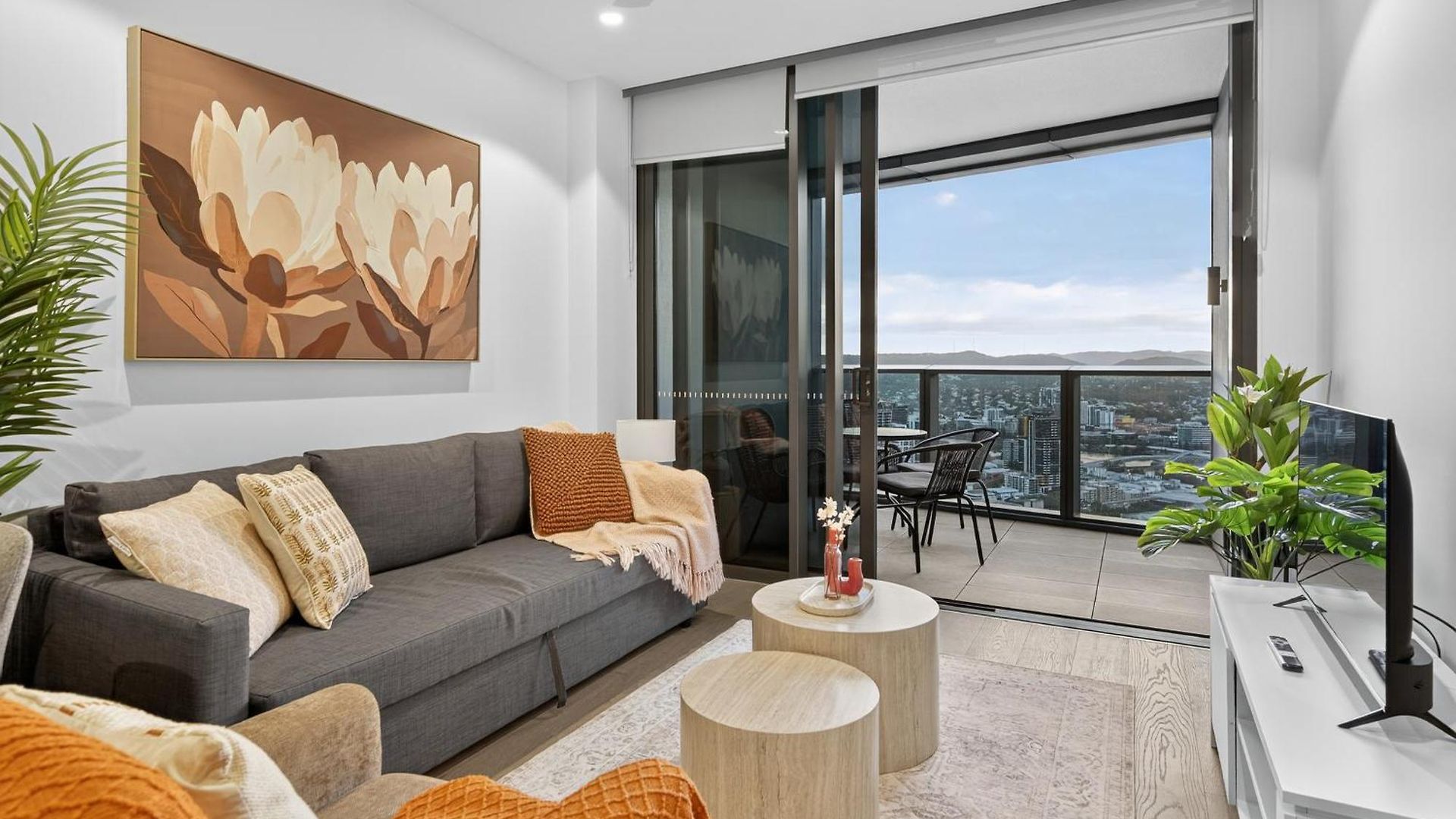 Apartment River Glow At Queens Wharf Level 43 Including Parking, Pool, And Views Brisbane