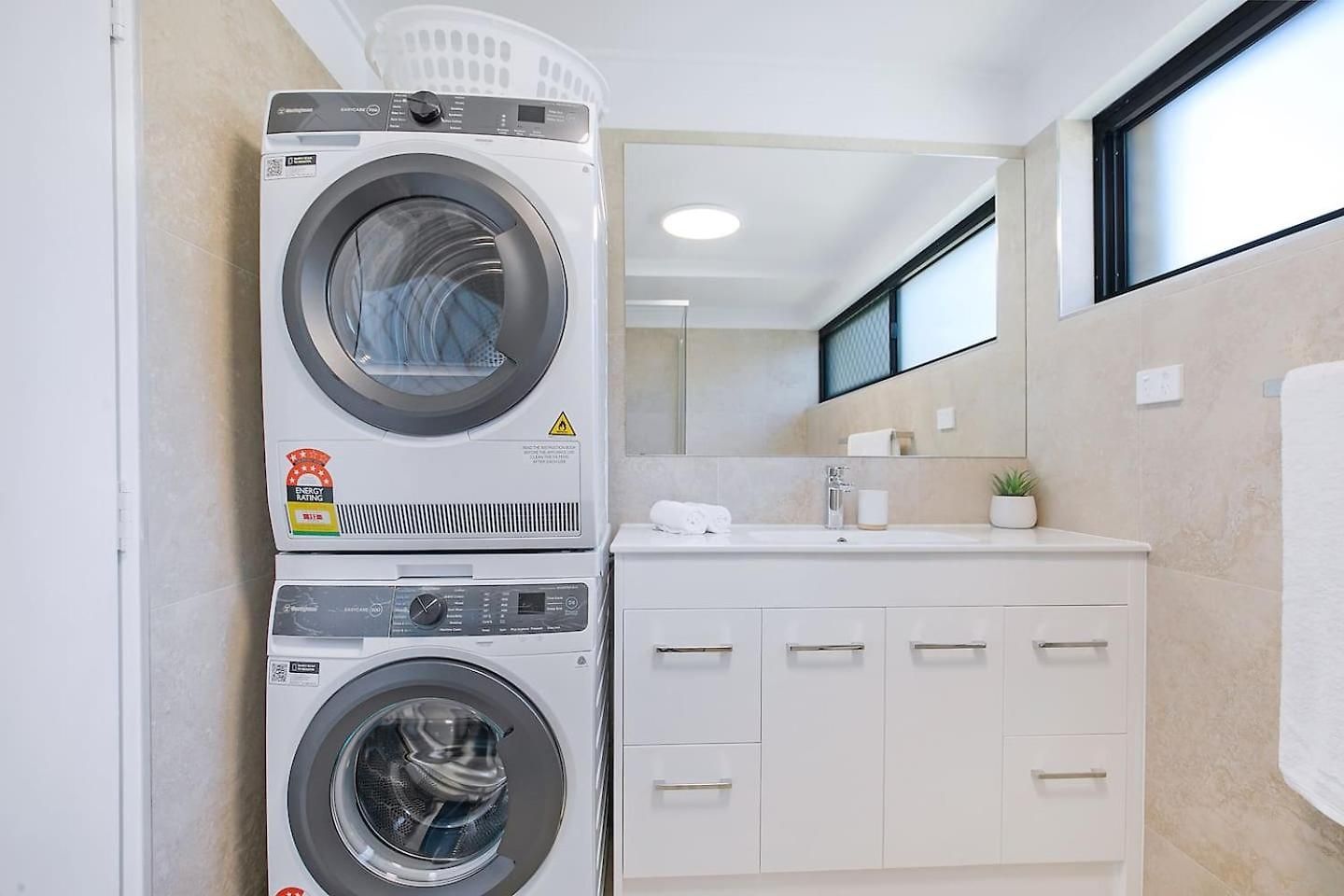 Leafy Corner - Simple Near River And Cbd Brisbane