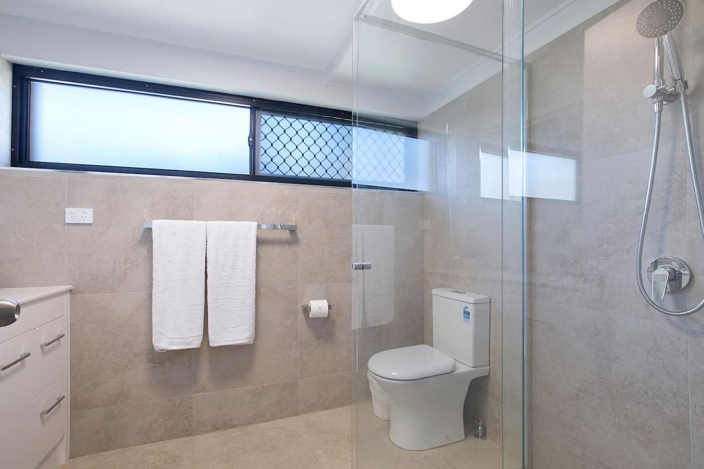 Apartment Leafy Corner - Simple Near River And Cbd