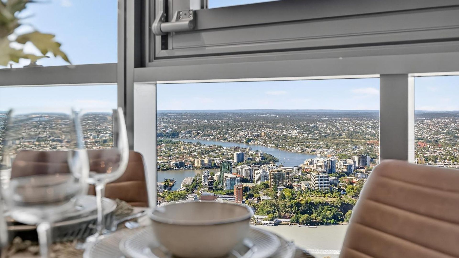 Sky High Zen At Queens Wharf Level 59 Apartment Brisbane