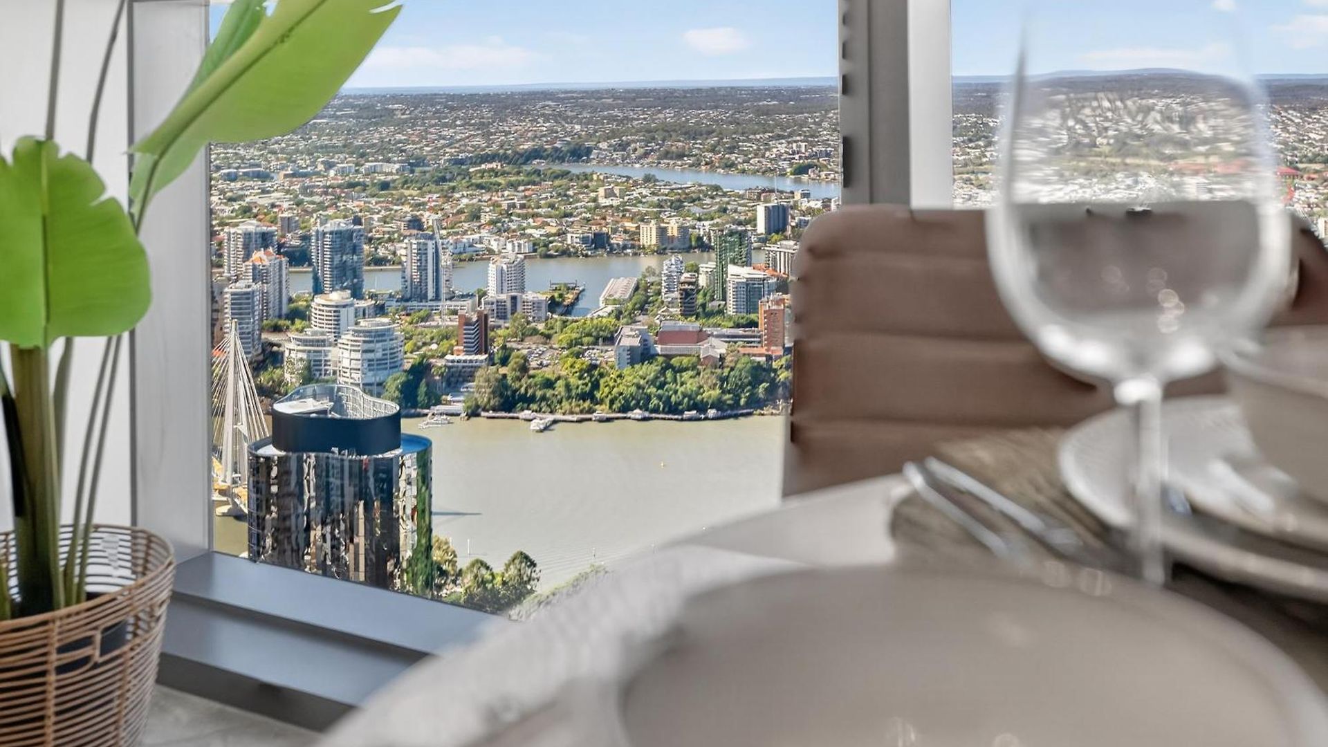 Sky High Zen At Queens Wharf Level 59 *