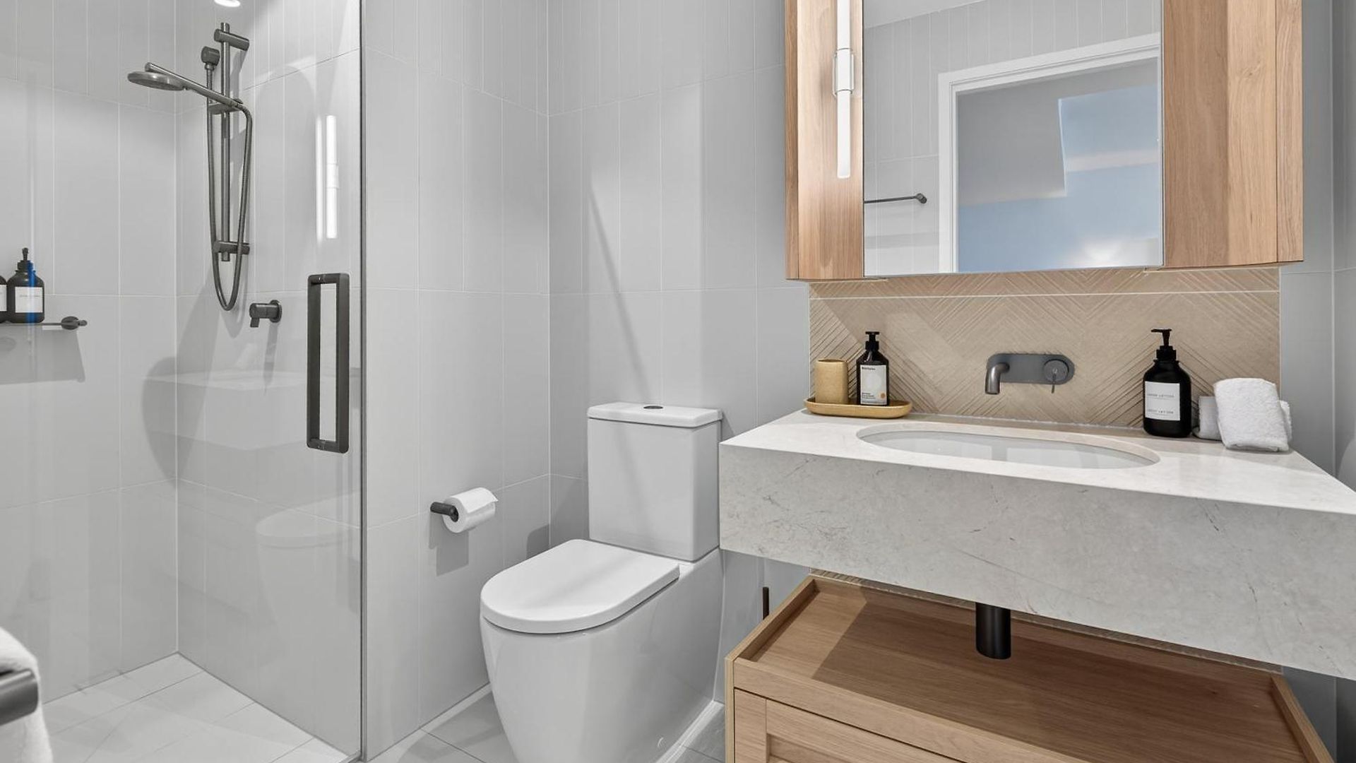 Sky High Zen At Queens Wharf Level 59 Apartment *