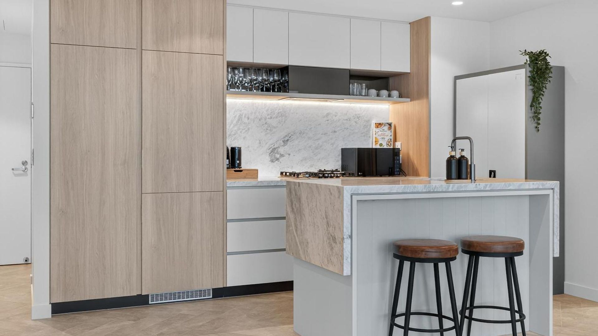 Sky High Zen At Queens Wharf Level 59 Apartment