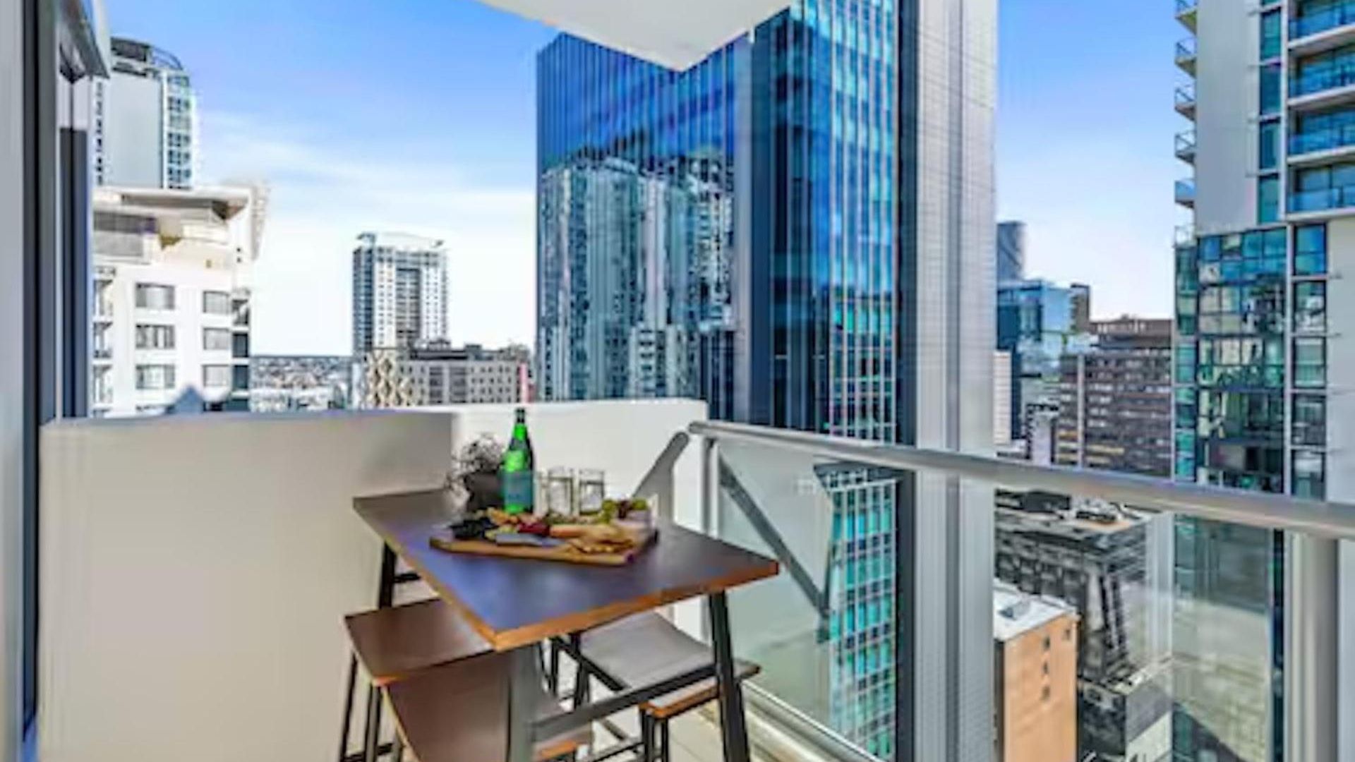Elevate - Views, Pool, Sauna & Gym Apartment Brisbane
