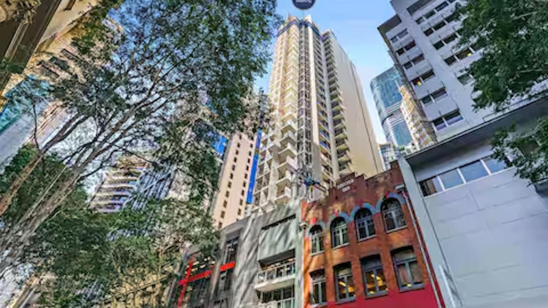 Elevate - Views, Pool, Sauna & Gym Brisbane