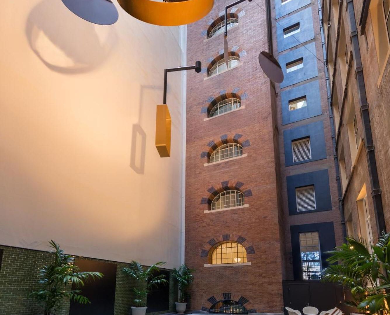 Aparthotel Adina