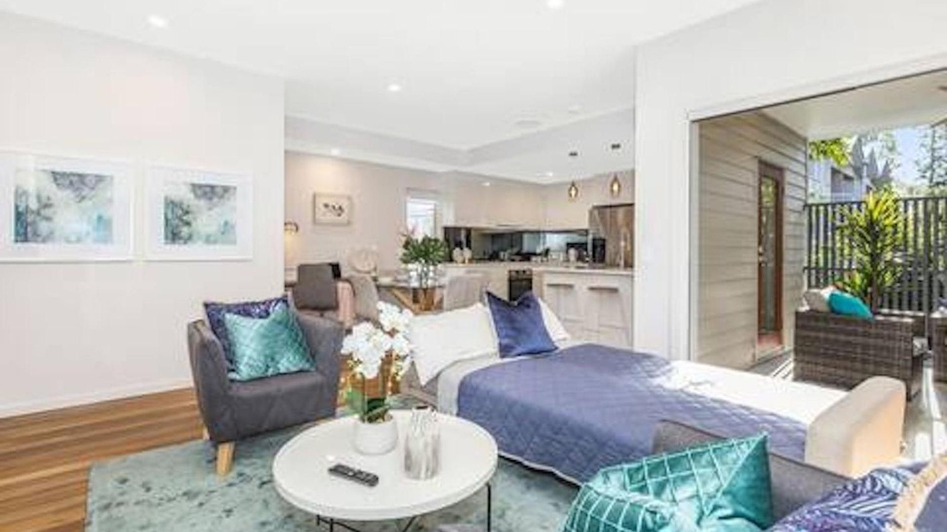 Park Ave Retreat - 3 Carparks, Wifi, Bbq, King Bed *