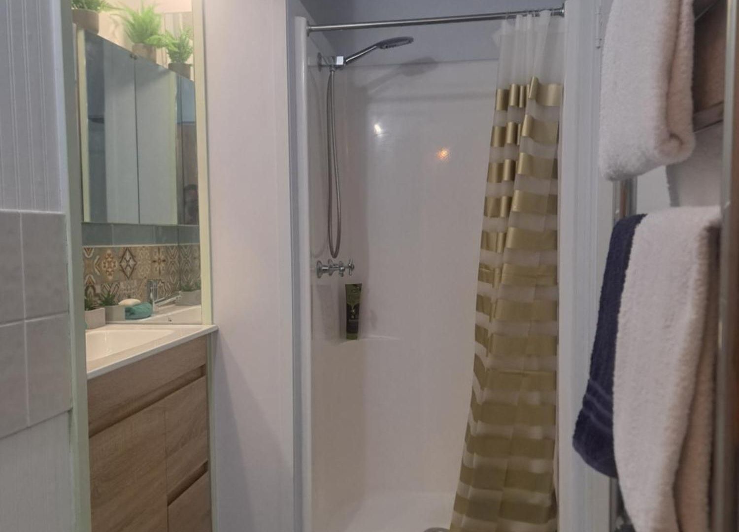 1960s Pool House - Hosted 4*
