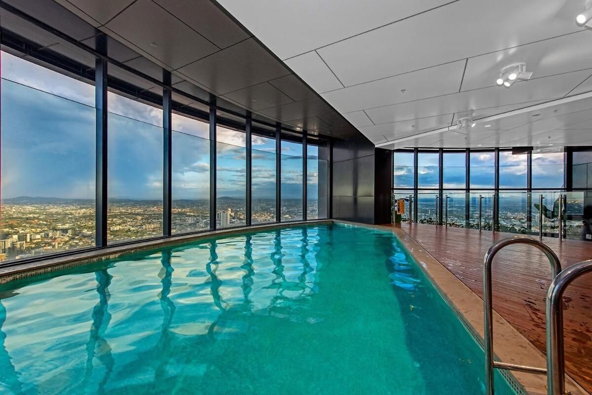Skyrise Style - 1bed-1bath-1car-views - Cbd Apartment *