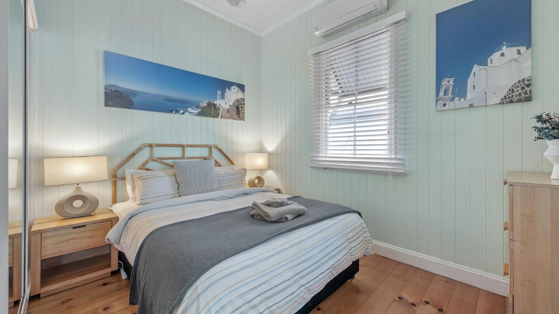 Comfy Character Qld'r ~ 3bed Self-contained-upstairs House W/parking ~ Woolloongabba *