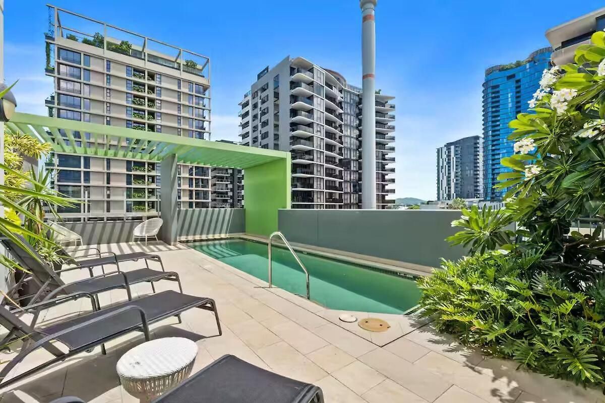 Urban Luxe Retreat, Stylish 1br In South *