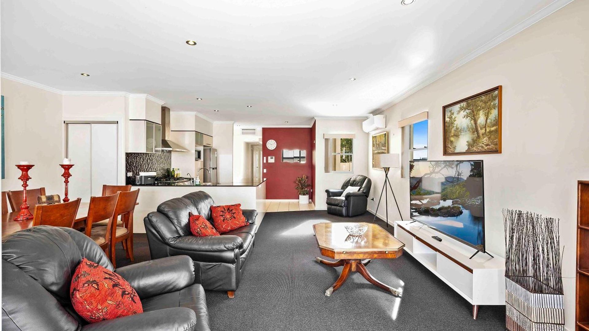 Stylish Escape Free Parking For 2 Walk To Cbd Apartment Brisbane