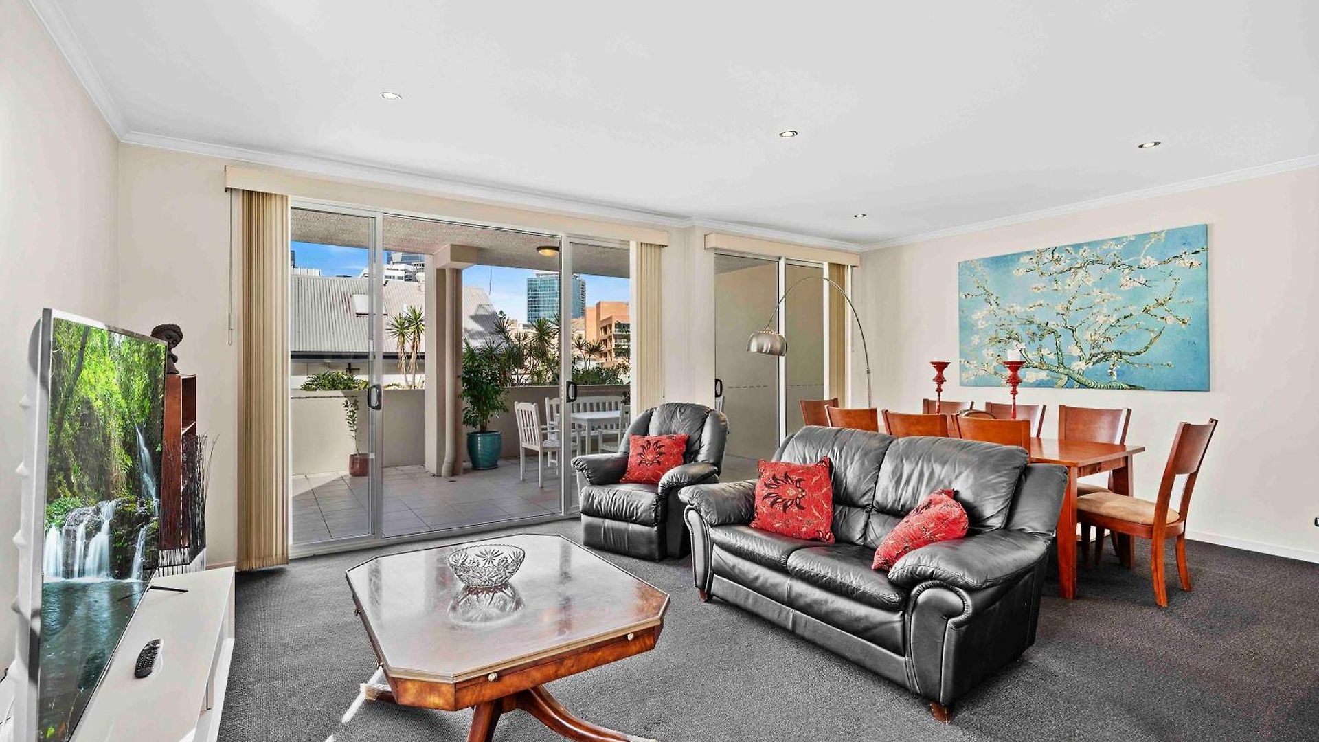 Apartment Stylish Escape Free Parking For 2 Walk To Cbd Brisbane
