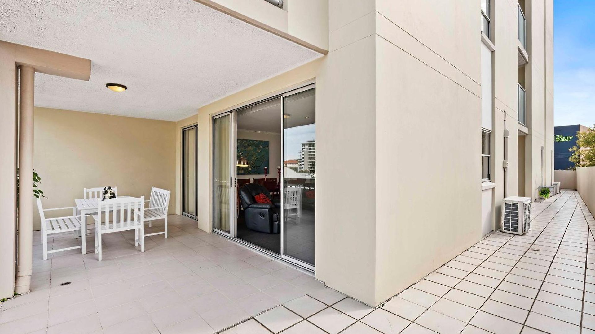 Stylish Escape Free Parking For 2 Walk To Cbd *