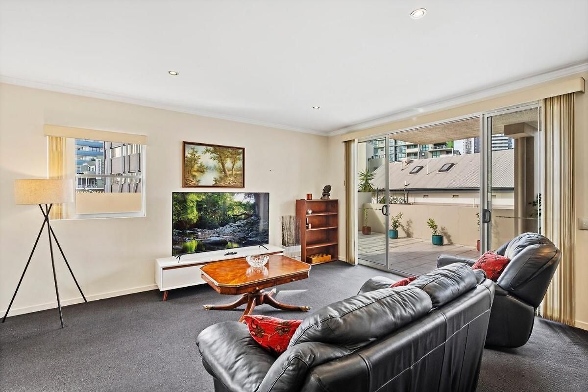 Apartment Stylish Escape Free Parking For 2 Walk To Cbd *