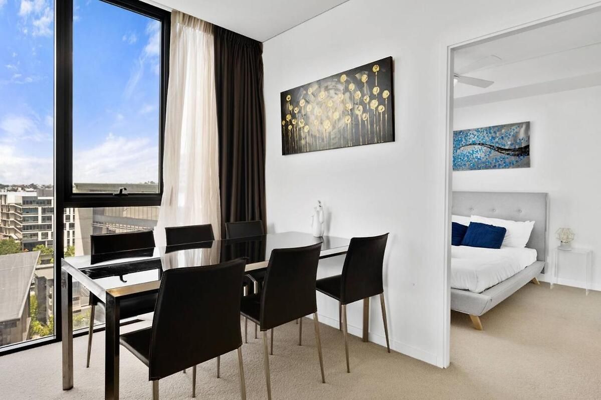Apartment Stunning & River Views Rooftop Pool Gym *