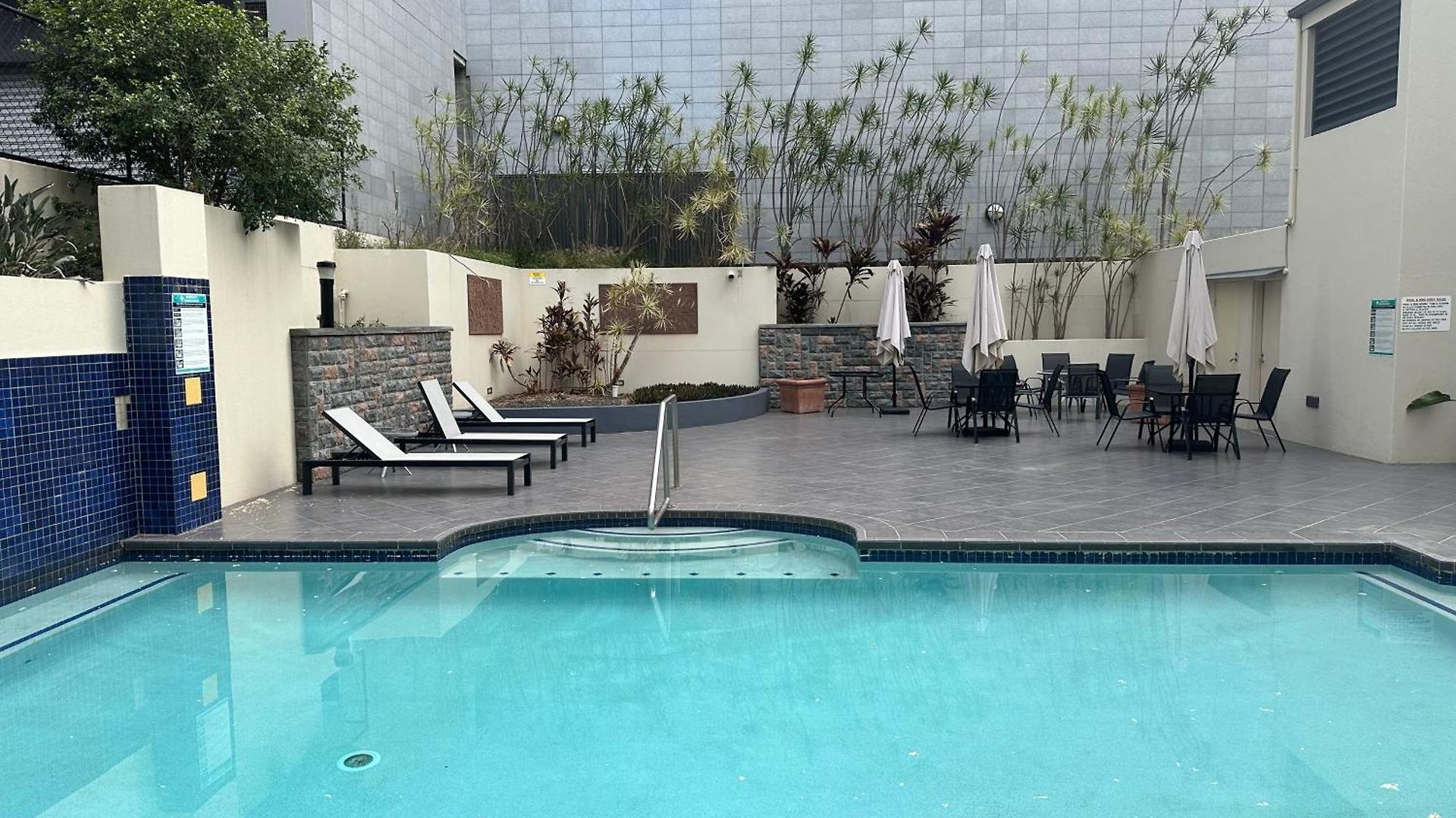 Beautiful Free Parking Hotel