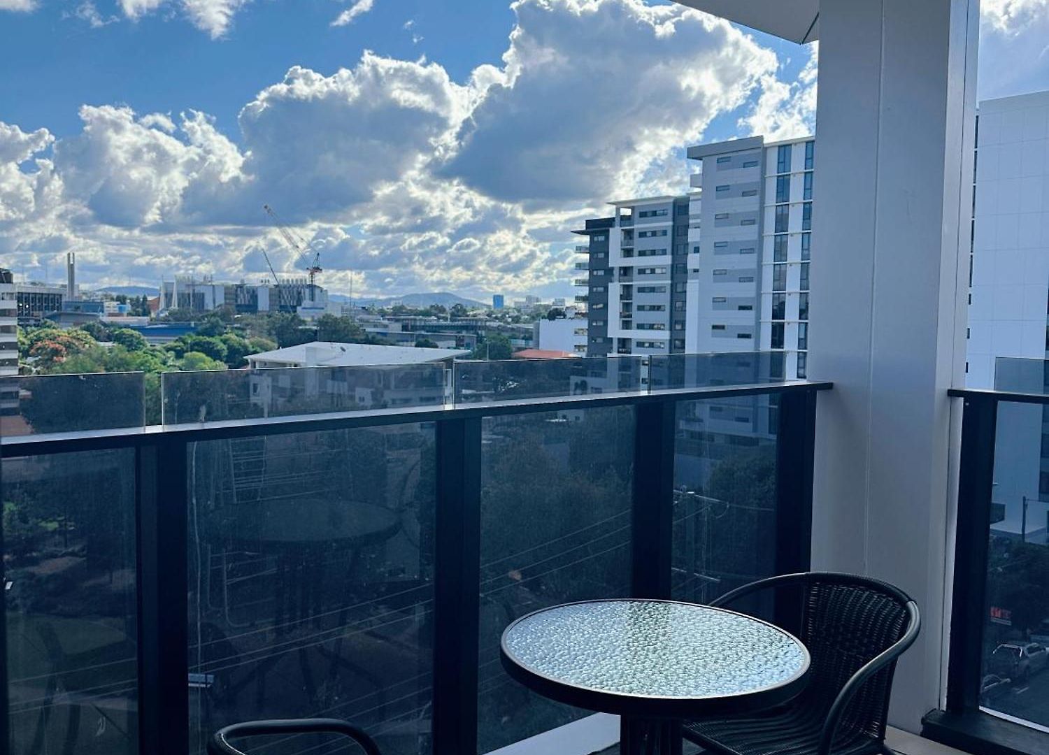 Warm Cozy Gabba Close To Pa & Cbd Brisbane