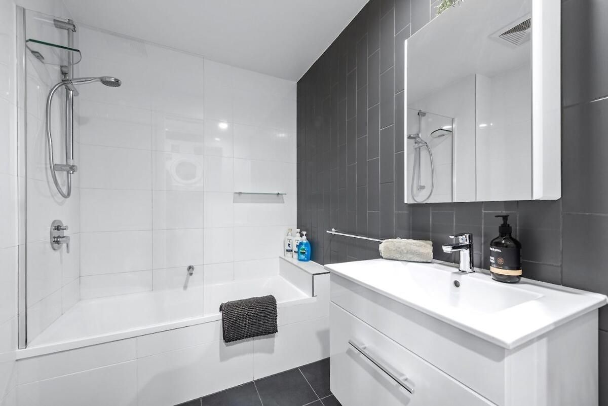 South Bank Sensational - 2bed-2bath-1car-pool Apartment Brisbane