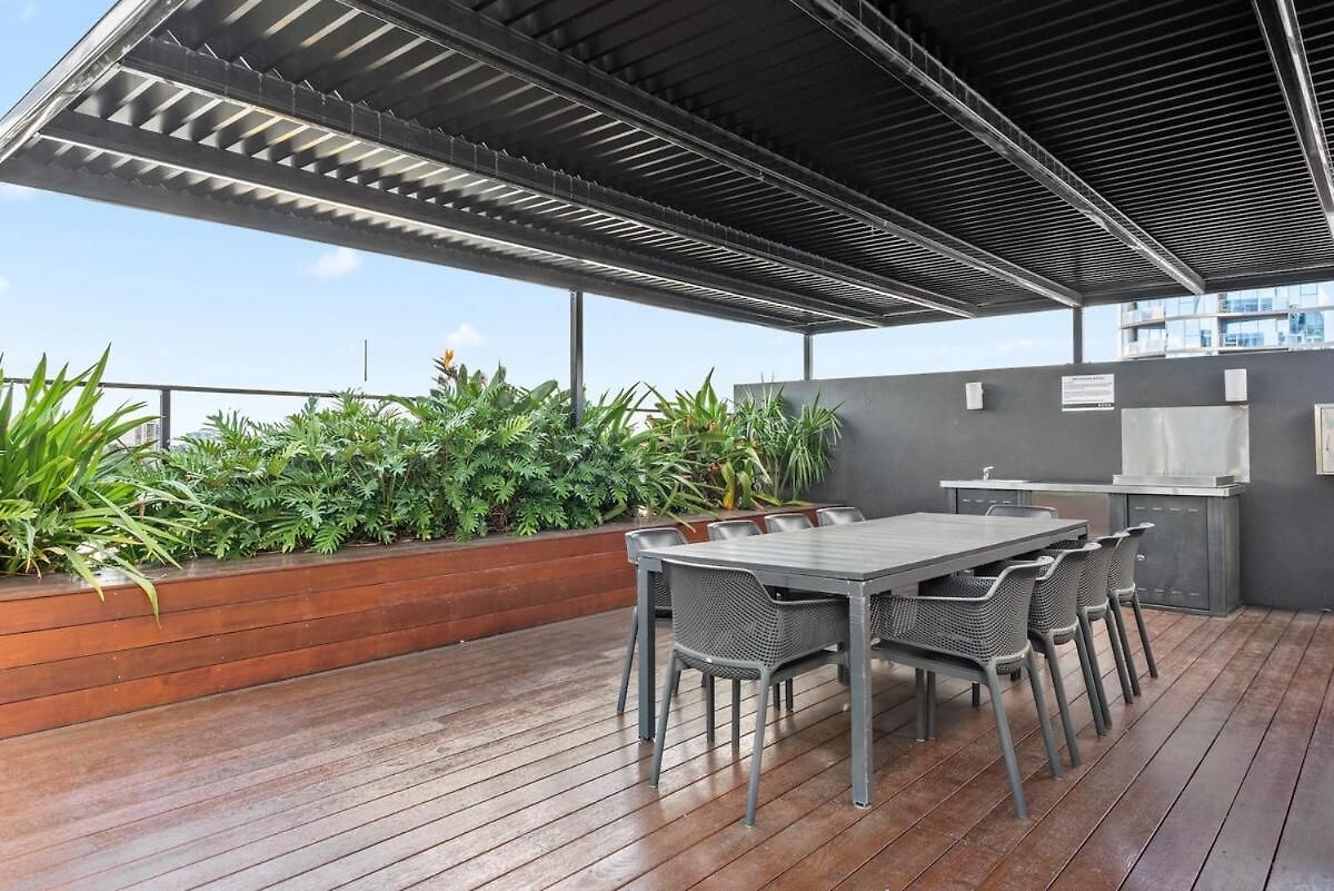 Apartment South Bank Sensational - 2bed-2bath-1car-pool Brisbane
