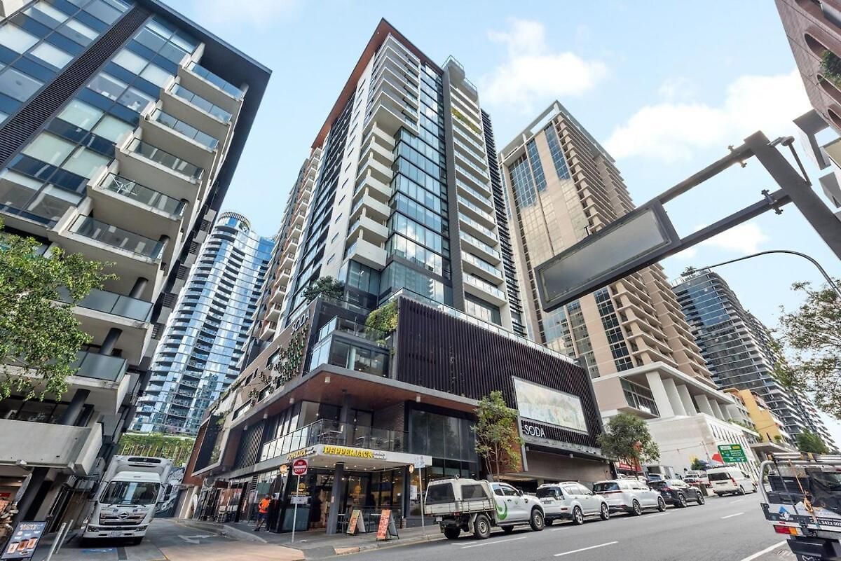 South Bank Sensational - 2bed-2bath-1car-pool Apartment *
