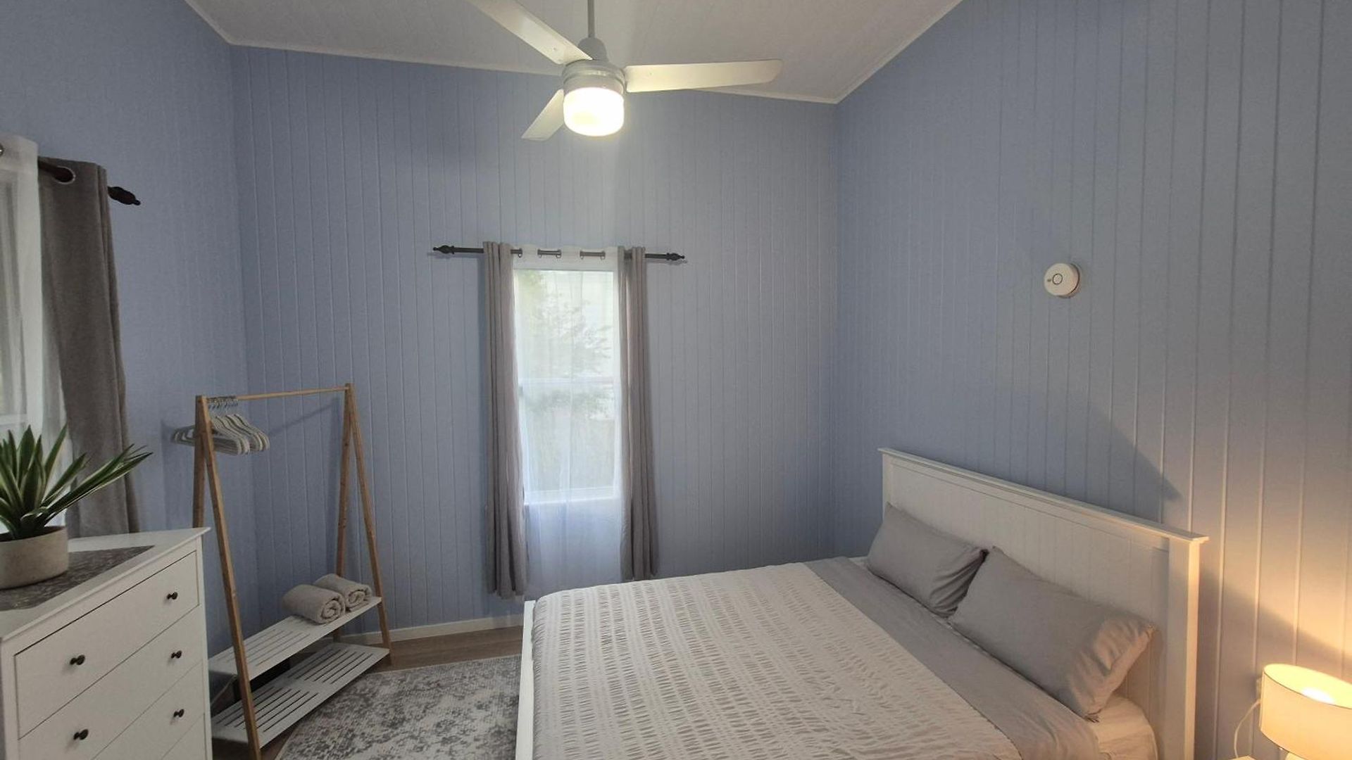 Charming 4bdr Inc Separate Studio, Newly Renovated Holiday home